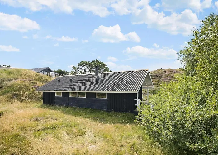 Tziki Holiday home *
