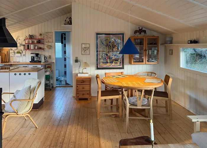 Tziki Holiday home *